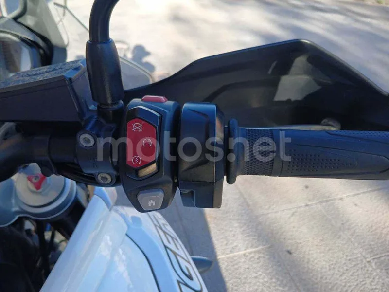 Triumph Tiger 800 XC – Vista 14