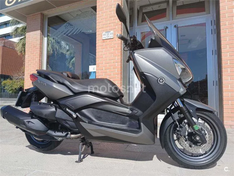 Yamaha XMAX 400 – Vista 3