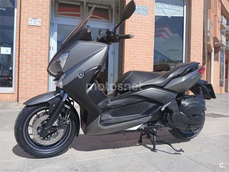 Yamaha XMAX 400 – Vista 11