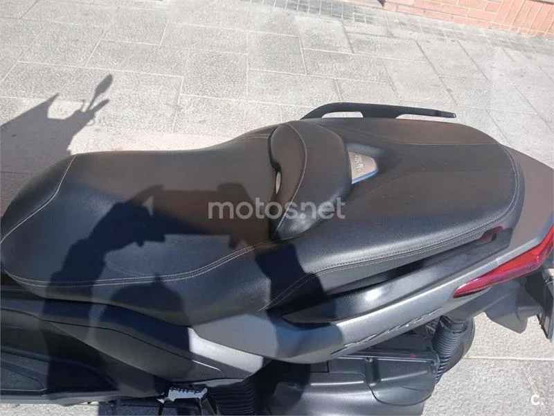 Yamaha XMAX 400 – Vista 7