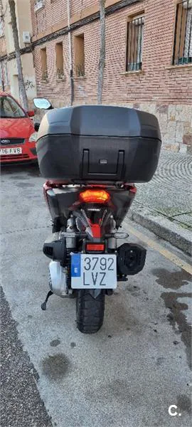Honda ADV 350 – Vista 4
