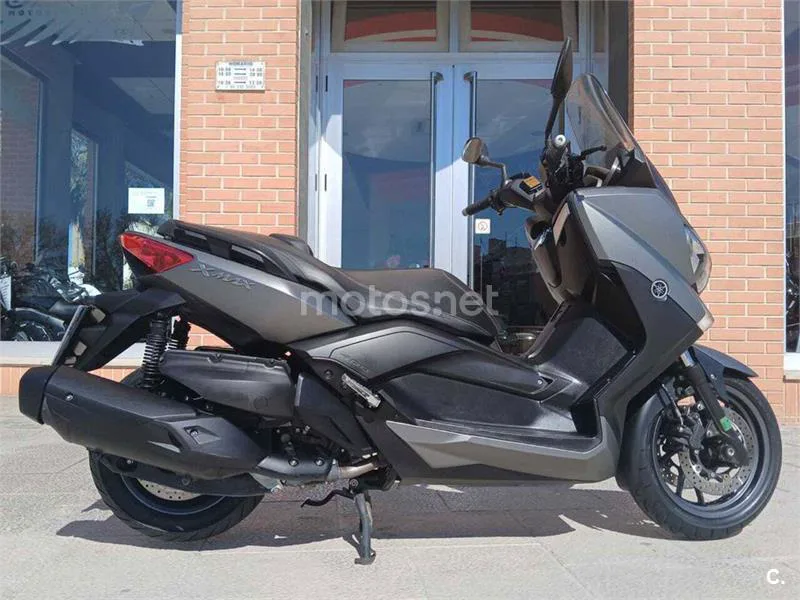 Yamaha XMAX 400 – Vista 12