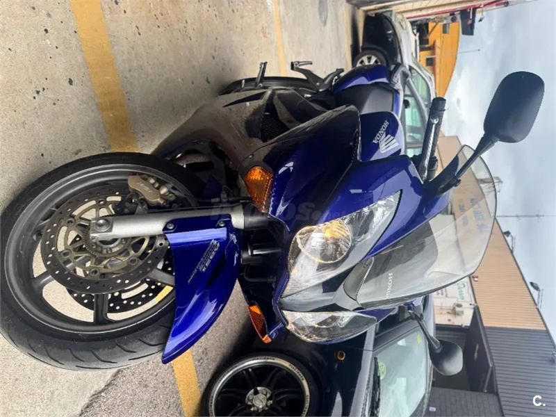 Honda VFR 800 FI – Vista 2