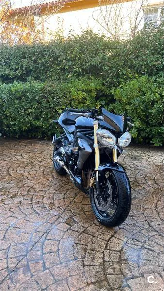 Triumph Street Triple – Vista 2