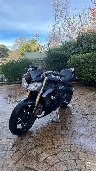 Triumph Street Triple – Vista 3