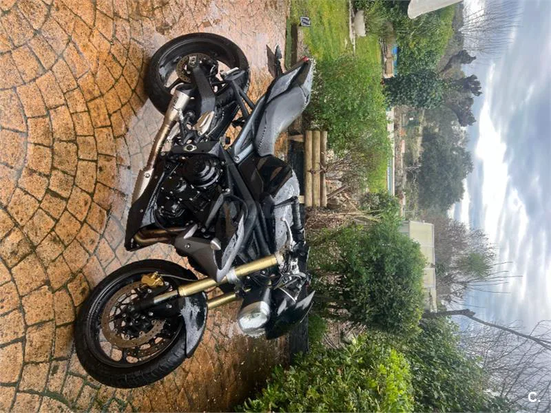 Triumph Street Triple – Vista 7