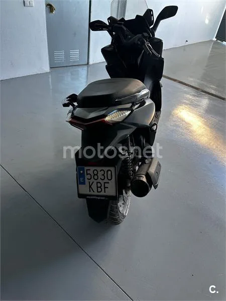 Honda CB 125 – Vista 7