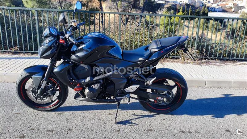 Kawasaki Z 750 – Vista 2