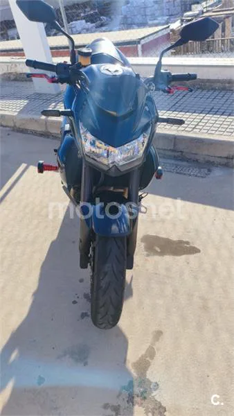 Kawasaki Z 750 – Vista 7