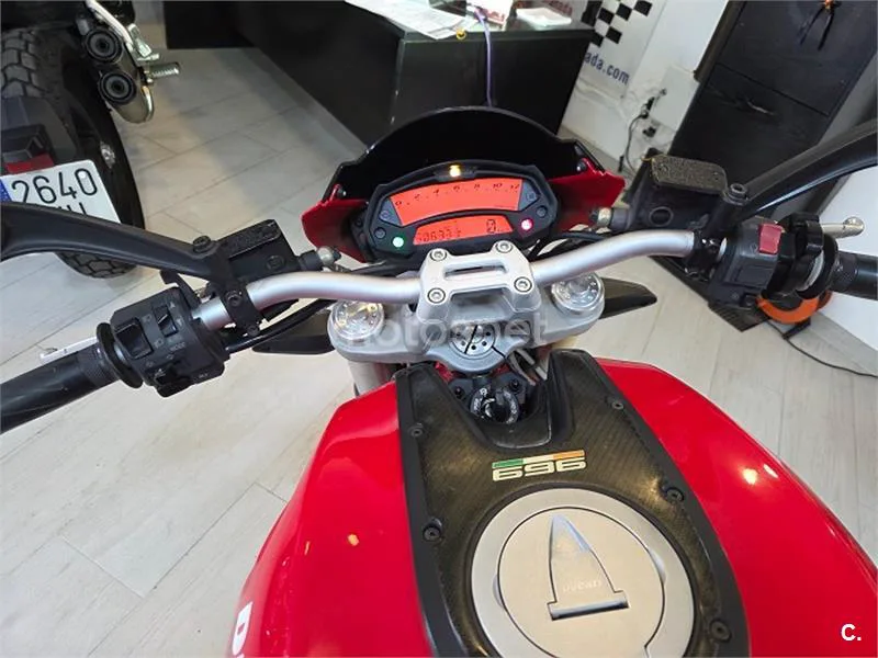Ducati Monster 696 – Vista 11