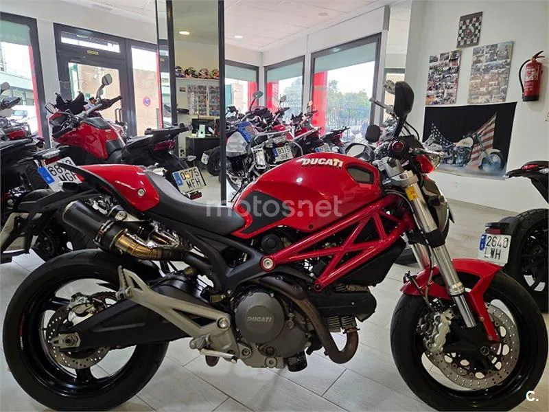 Ducati Monster 696 – Vista 12