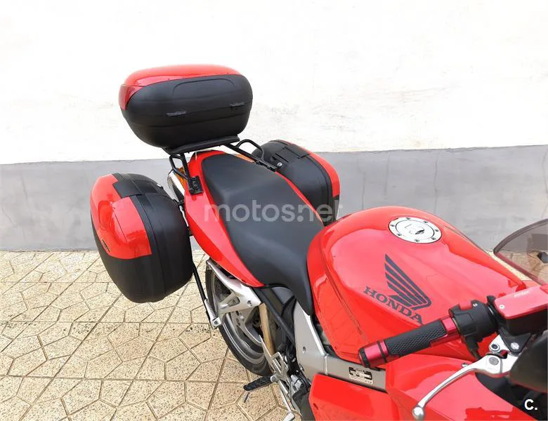 Honda VFR 800 FI – Vista 7