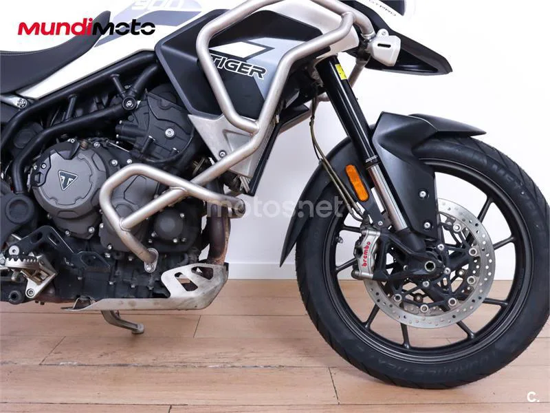 Triumph Tiger 900 – Vista 22