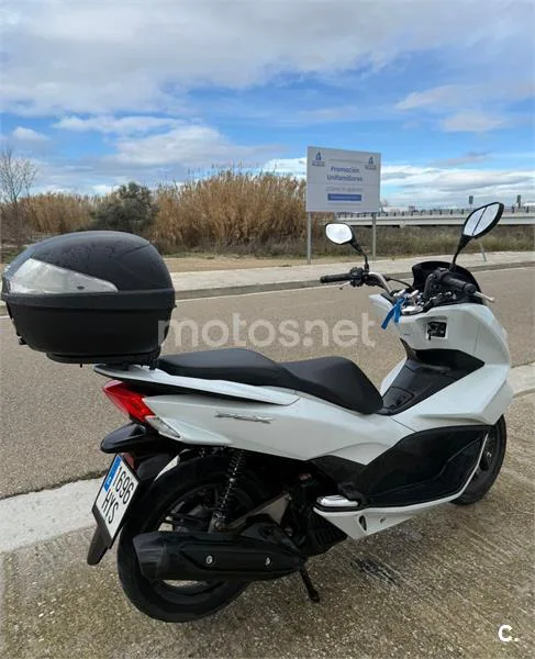 Honda PCX 125 – Vista 5