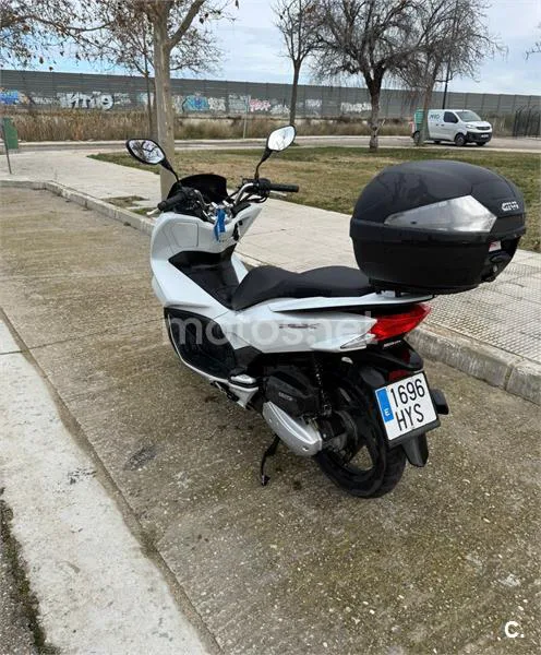 Honda PCX 125 – Vista 6