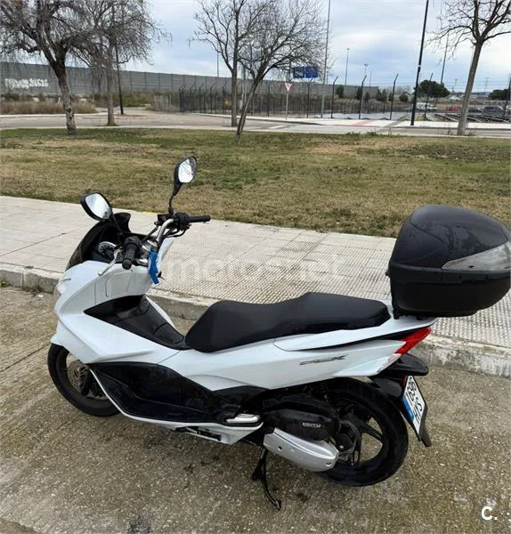 Honda PCX 125 – Vista 7