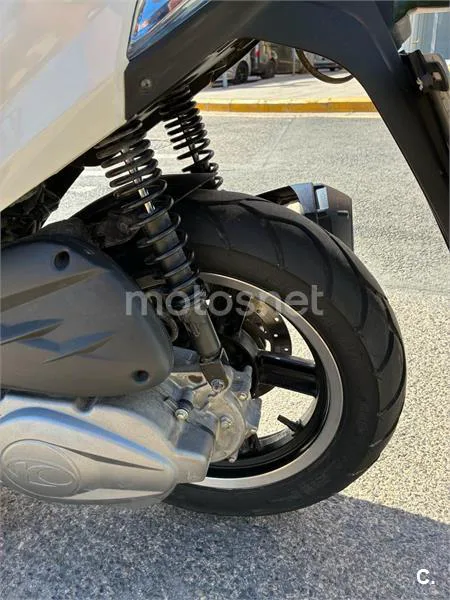 Kymco Agility City 125 – Vista 2