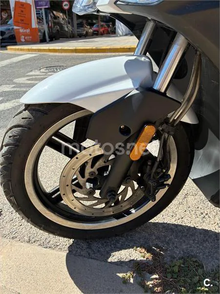 Kymco Agility City 125 – Vista 3