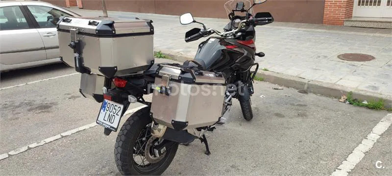 Suzuki V-Strom 650 XT – Vista 3