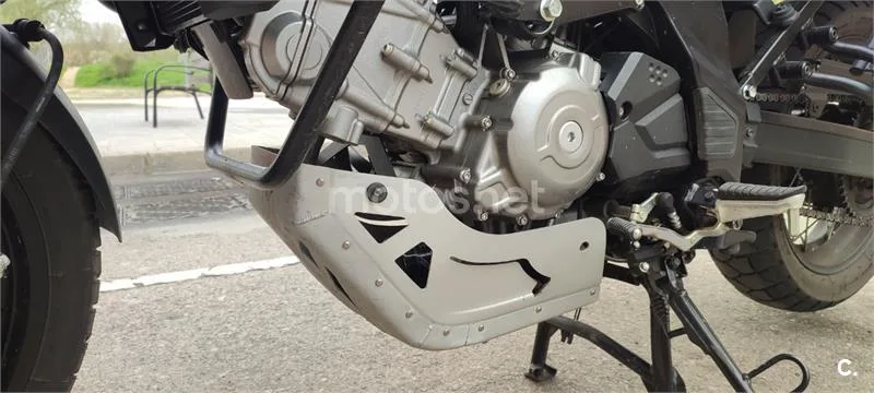Suzuki V-Strom 650 XT – Vista 8