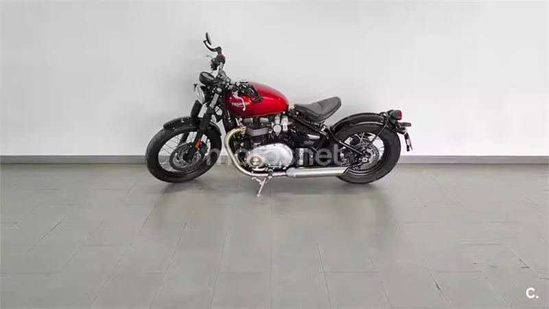 Triumph Bonneville Bobber – Vista 3