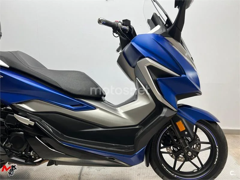 Honda Forza 350 – Vista 3
