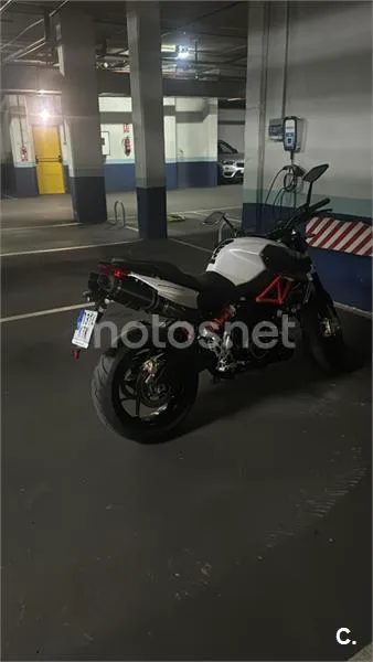 Aprilia Shiver 900 – Vista 2