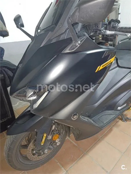 Yamaha TMAX 560 – Vista 3