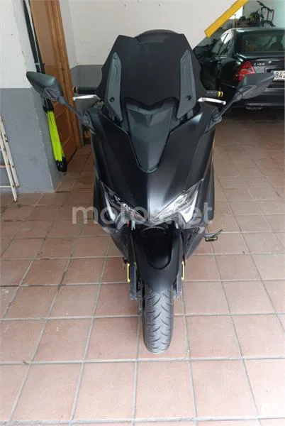 Yamaha TMAX 560 – Vista 6
