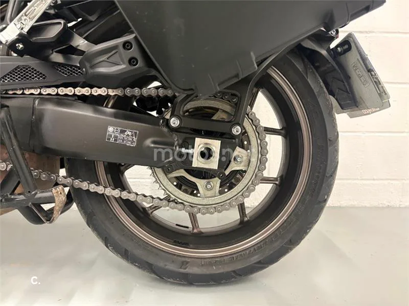 Yamaha Niken – Vista 12