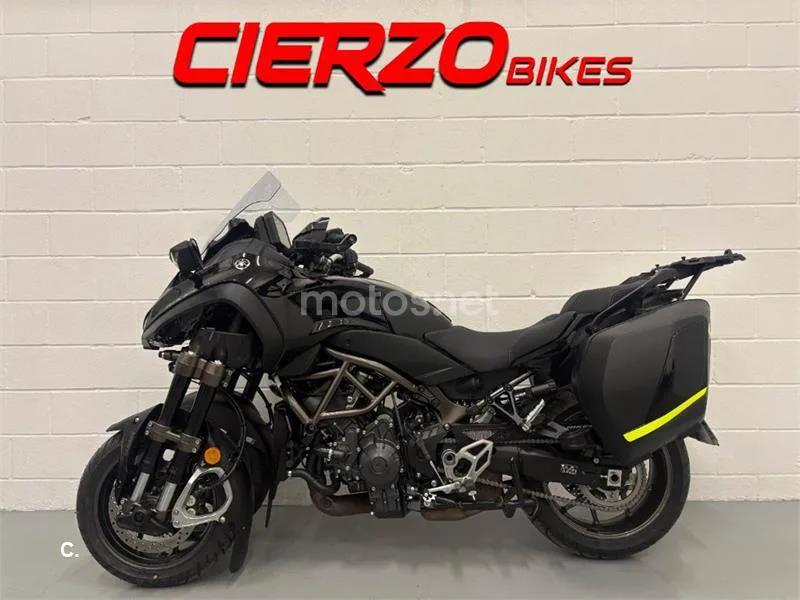 Yamaha Niken – Vista 5