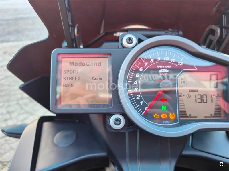 KTM 1090 Adventure – Vista 16