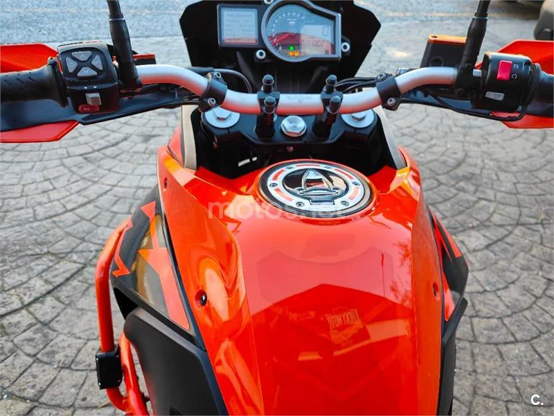 KTM 1090 Adventure – Vista 19