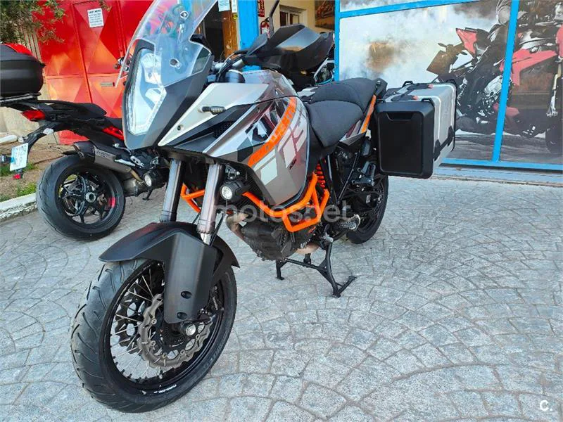 KTM 1090 Adventure – Vista 32