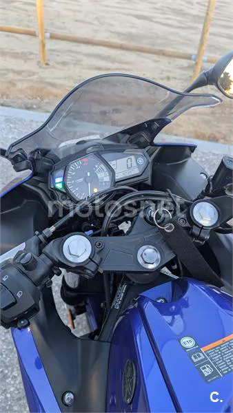 Yamaha R3 – Vista 9