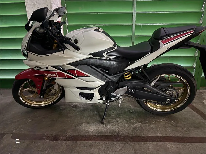 Yamaha R3 – Vista 7
