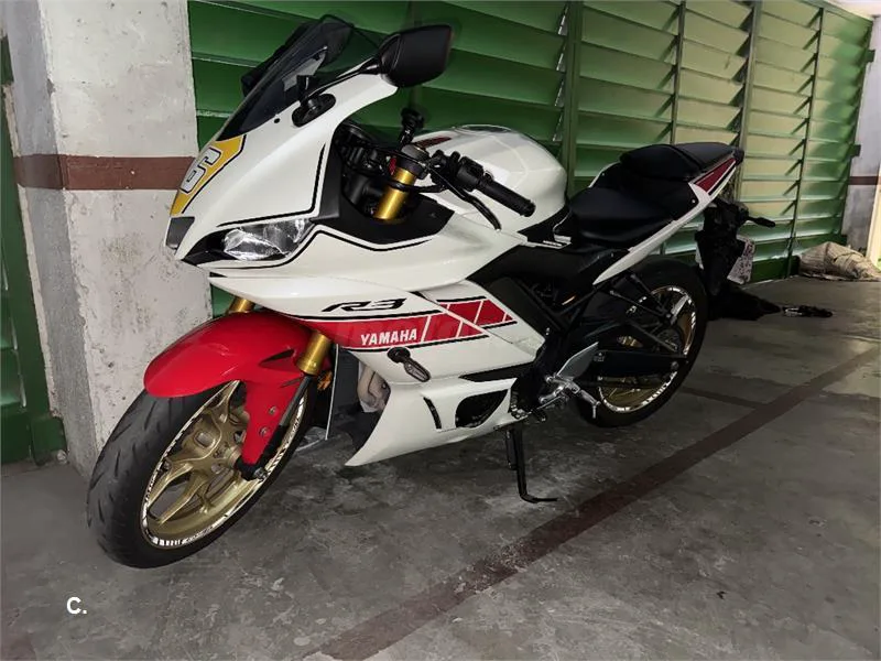 Yamaha R3 – Vista 8
