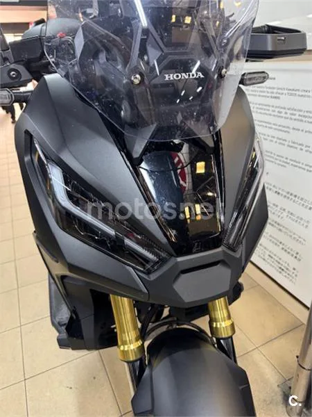 Honda X-ADV – Vista 8