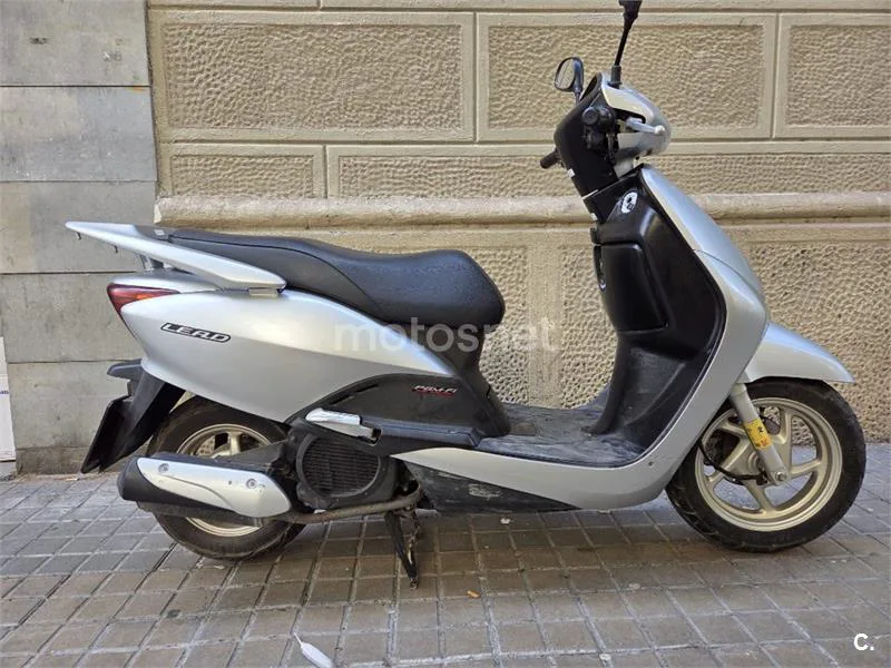 Honda SCV 110 Lead – Vista 4