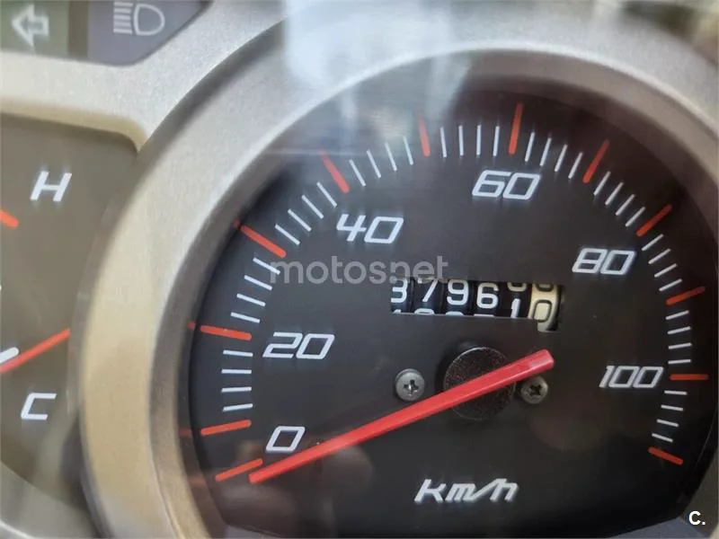 Honda SCV 110 Lead – Vista 5
