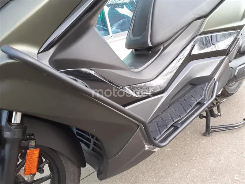 Kymco DTX 125 – Vista 13
