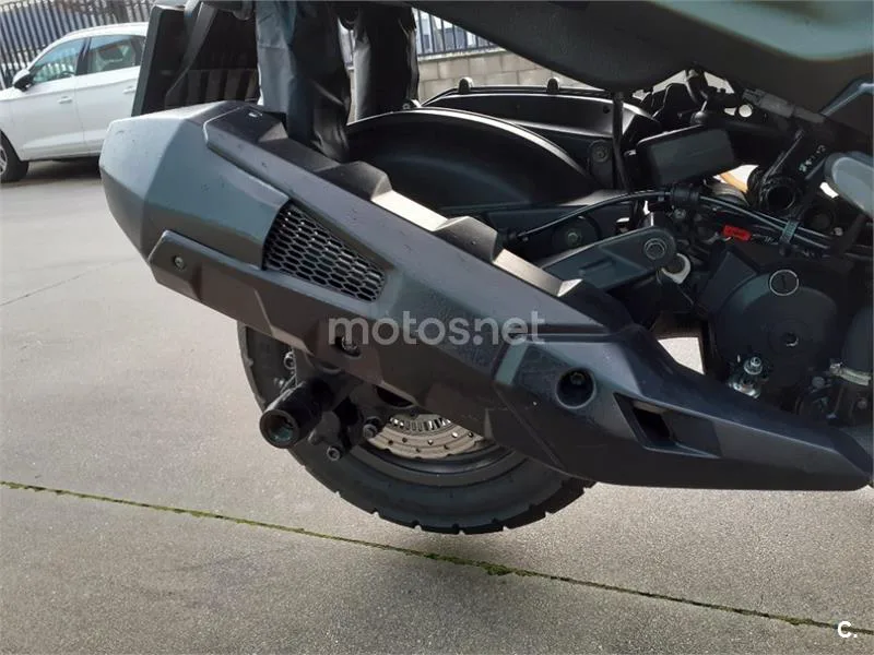 Kymco DTX 125 – Vista 19