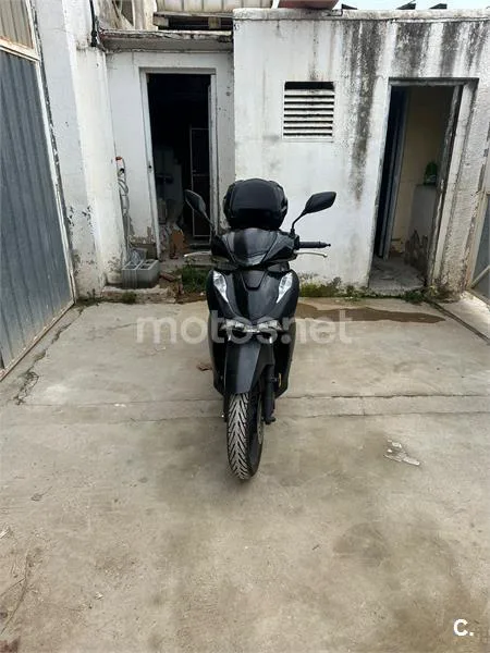Honda SH125i – Vista 3