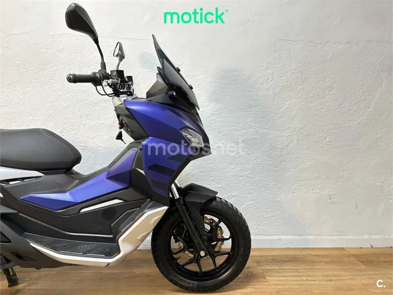 Aprilia SR GT 125 – Vista 4