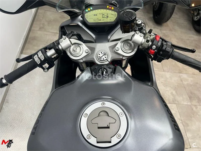 Ducati SuperSport – Vista 7