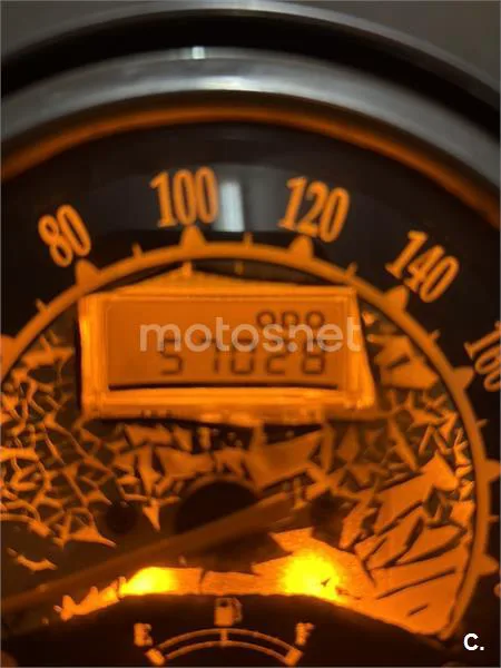 Kawasaki VN 900 CLASSIC – Vista 7