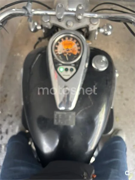 Kawasaki VN 900 CLASSIC – Vista 9