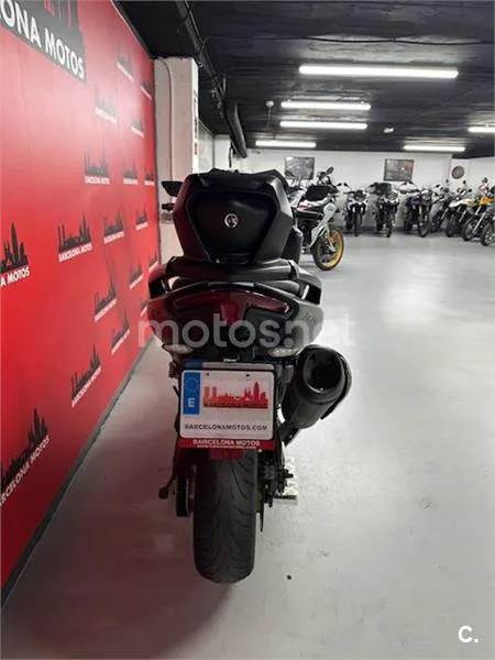Yamaha TMAX 560 – Vista 6