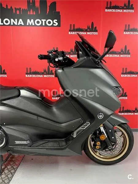 Yamaha TMAX 560 – Vista 7