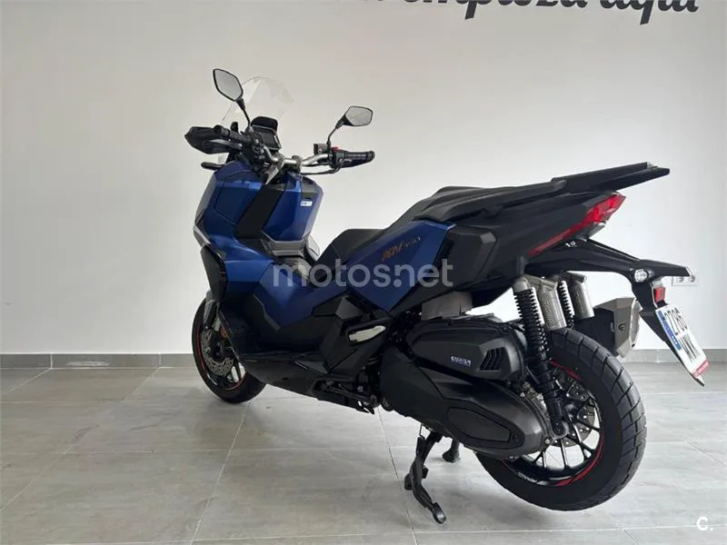 Honda ADV 350 – Vista 11